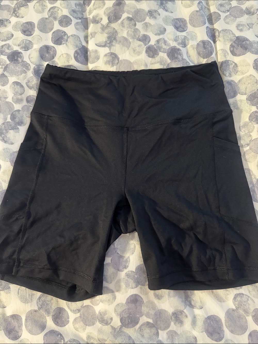 Reflex Black High-Waist Bike Shorts with Side Pockets